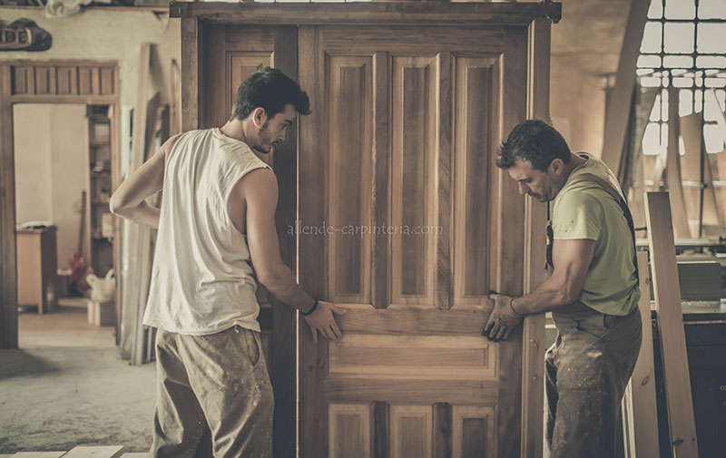 puerta-madera-allende-carpinteria
