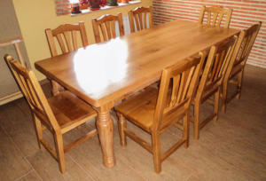 mesa-sillas-madera 