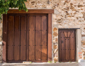 puerta-porton-madera-casa       
